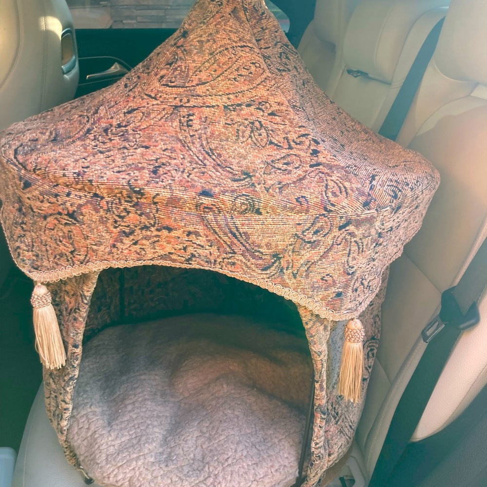 Fancy Pet Camelot Canopy Tent!! ⛺️ 🐶🐈